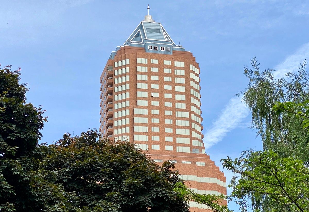 Fountain Plaza condos in Portland